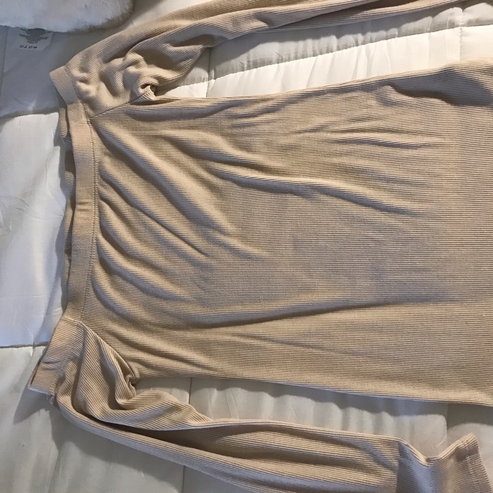Off shoulder nude top
